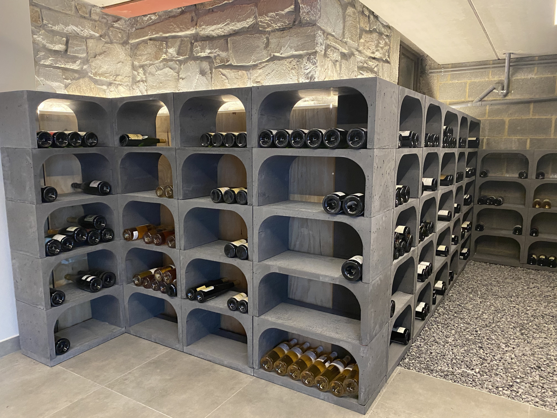 Wijnnissen beton in uw wijnkelder.